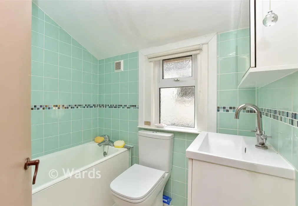 Bathroom - Louisville Avenue, Gillingham, Kent - Wards of Kent