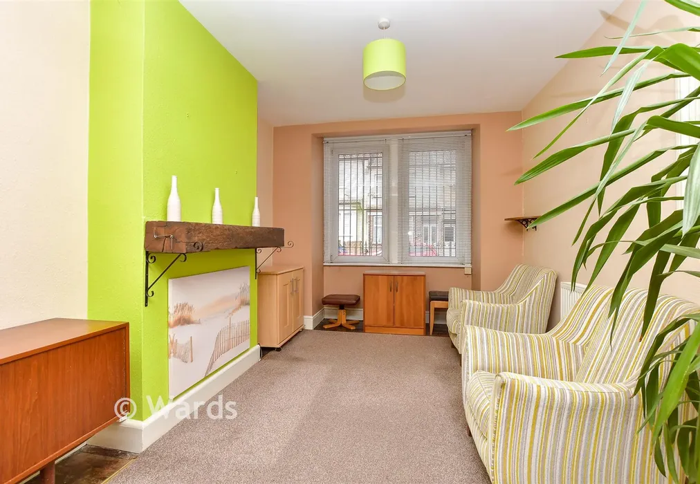 Lounge - Louisville Avenue, Gillingham, Kent - Wards of Kent