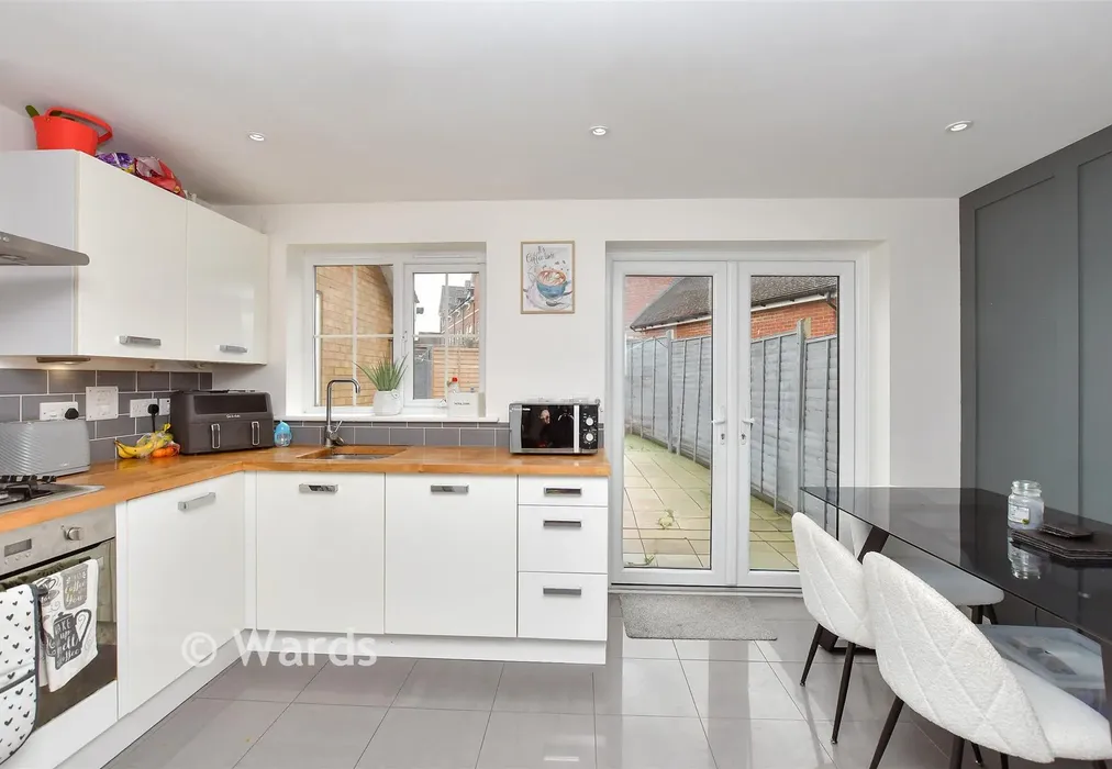 Kitchen/Diner - Clifford Crescent, Sittingbourne, Kent - Wards of Kent