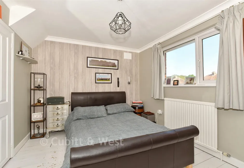 Bedroom 2 - Meadow Way, Littlehampton, West Sussex - Wards of Kent