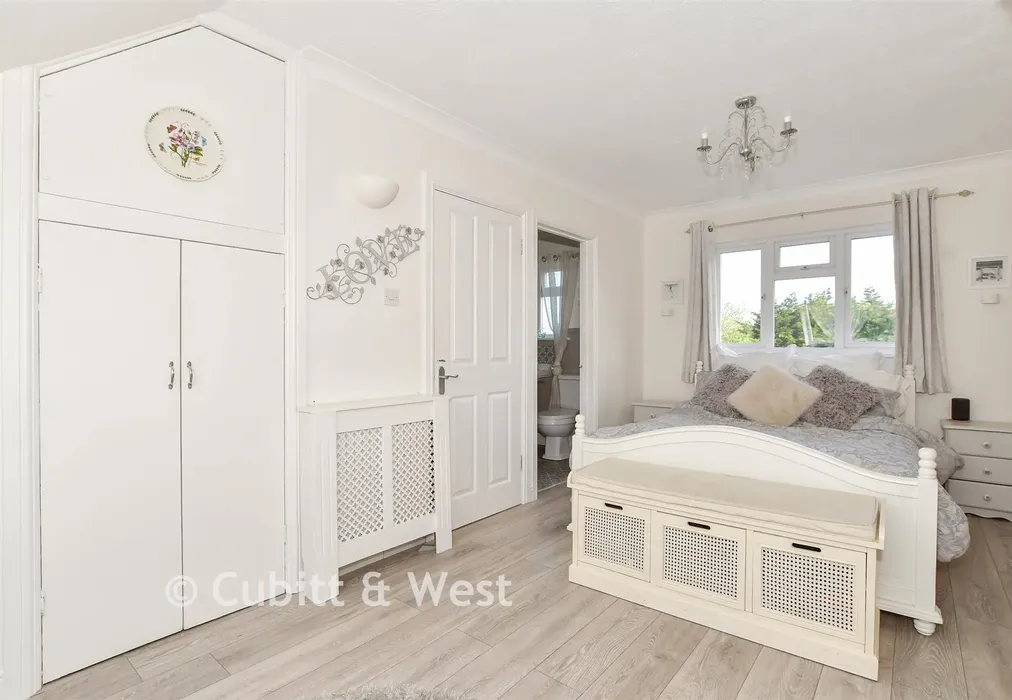 Bedroom 1 - Meadow Way, Littlehampton, West Sussex - Wards of Kent