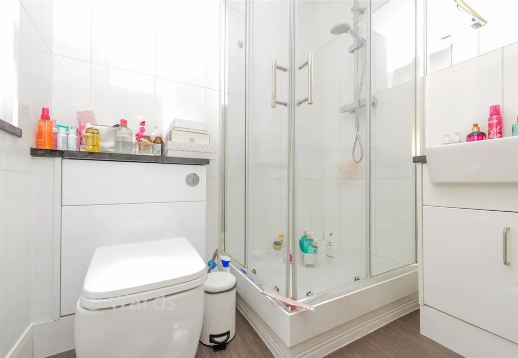 En-Suite Shower Room - Queens Road, Welling, Kent - Wards of Kent