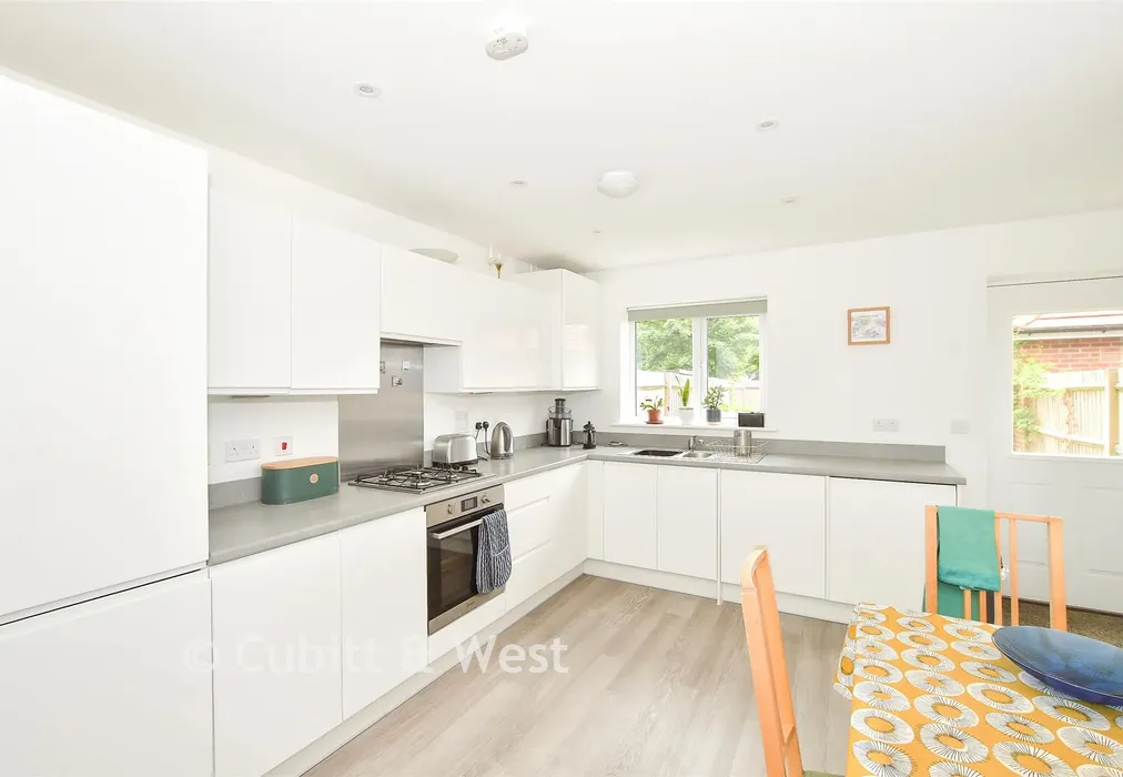 Kitchen/ Dining Room - Goldcrest Drive, Sayers Common, West Sussex - Wards of Kent