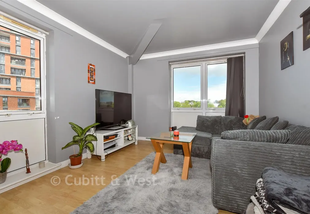 Lounge - Crown Road, Sutton, Surrey - Wards of Kent