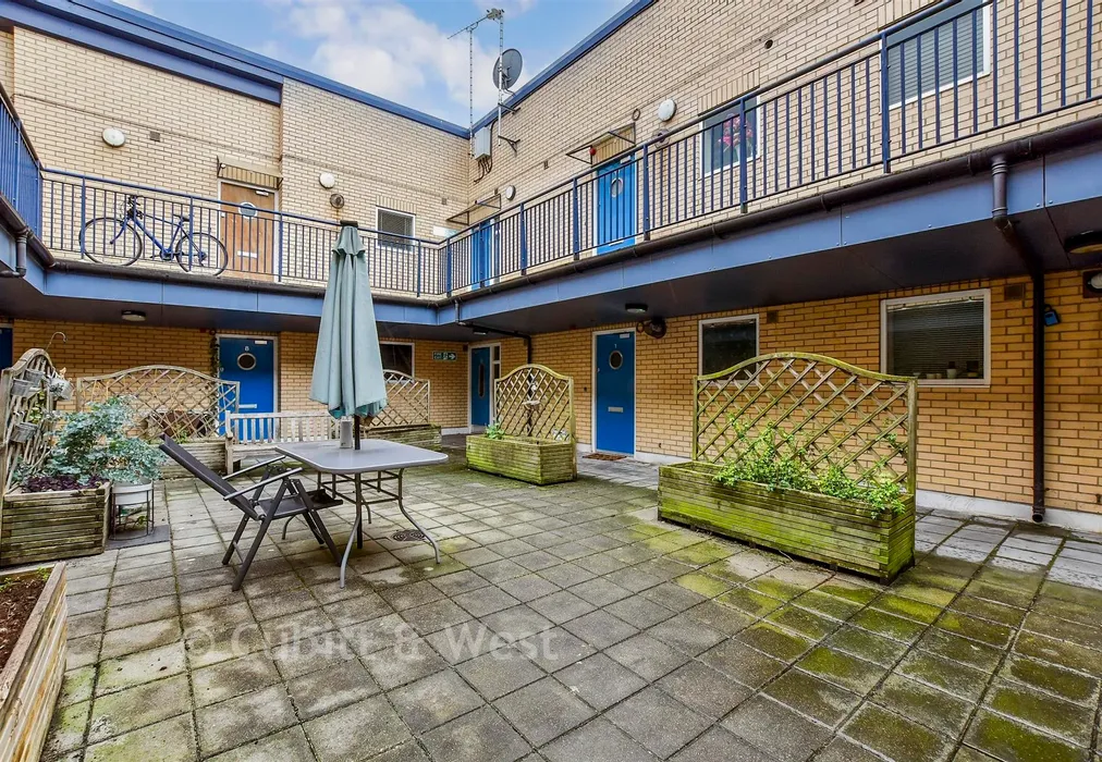 Communal Gardens - Crown Road, Sutton, Surrey - Wards of Kent