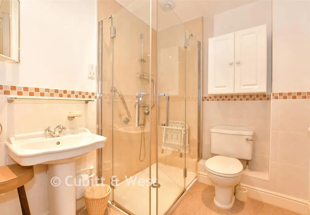 En-Suite Shower Room - Potters Place, Horsham, West Sussex - Wards of Kent