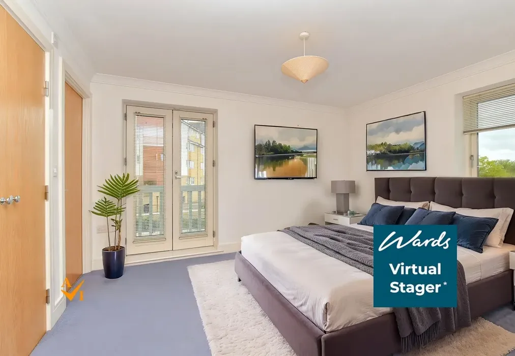 Bedroom 1 (Modern style) - Phalarope Way, St. Mary's Island, Kent - Wards of Kent