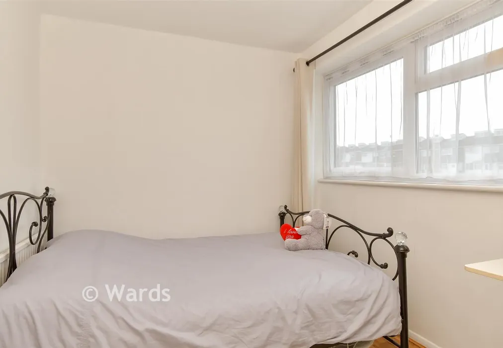 Bedroom 2 - Fulmar Road, Rochester, Kent - Wards of Kent