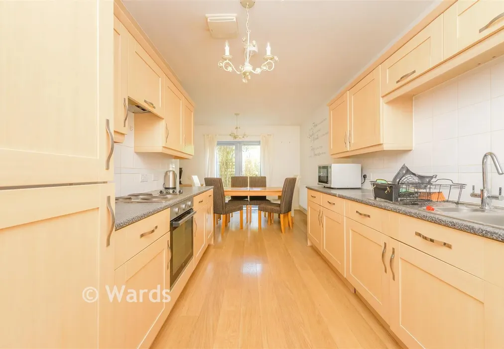 Kitchen - Esparto Way, Dartford, Kent - Wards of Kent