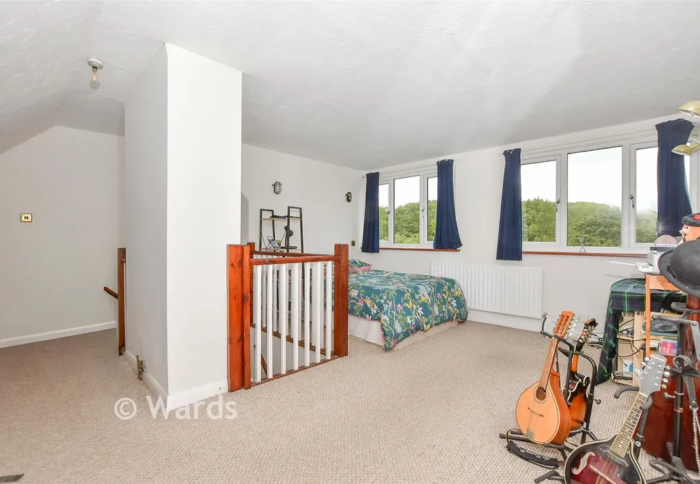 Loft Room - Oliver Crescent, Farningham, Dartford, Kent - Wards of Kent