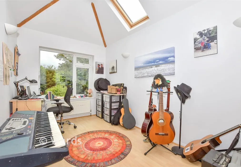 Bedroom 2 - Oliver Crescent, Farningham, Dartford, Kent - Wards of Kent