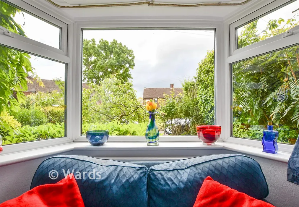 Internal Lifestyle Photograph - Oliver Crescent, Farningham, Dartford, Kent - Wards of Kent