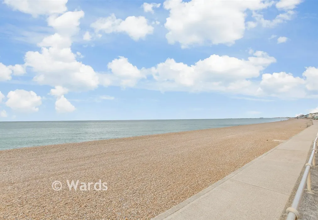 Surrounding Area - Castle Road, Sandgate, Folkestone, Kent - Wards of Kent