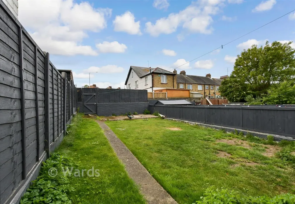 Rear Garden - Hastings Avenue, Margate, Kent - Wards of Kent