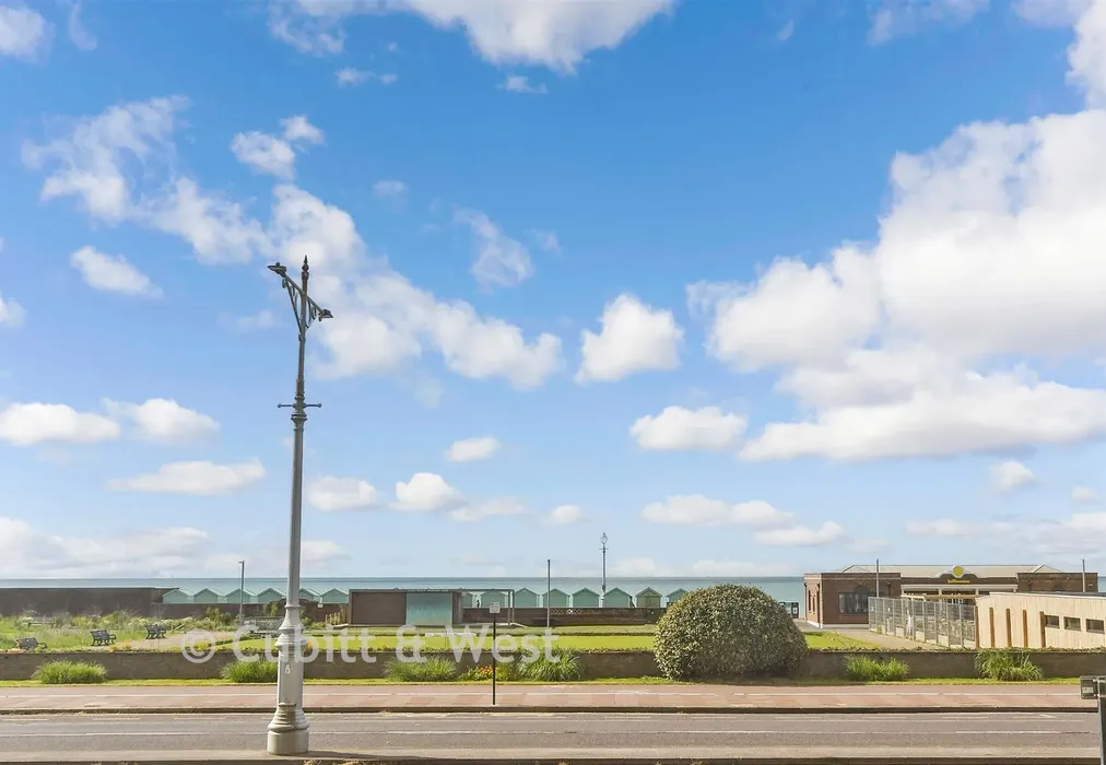 Views To Front - Kingsway, Hove, East Sussex - Wards of Kent
