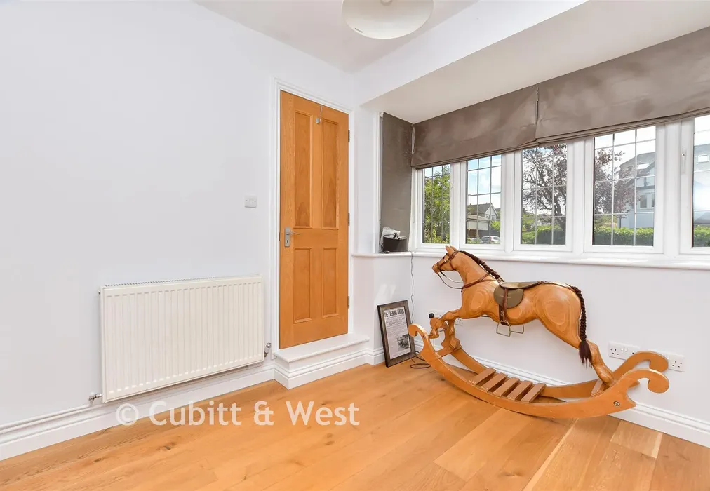 Study - Kings Avenue, Carshalton Beeches, Surrey - Wards of Kent