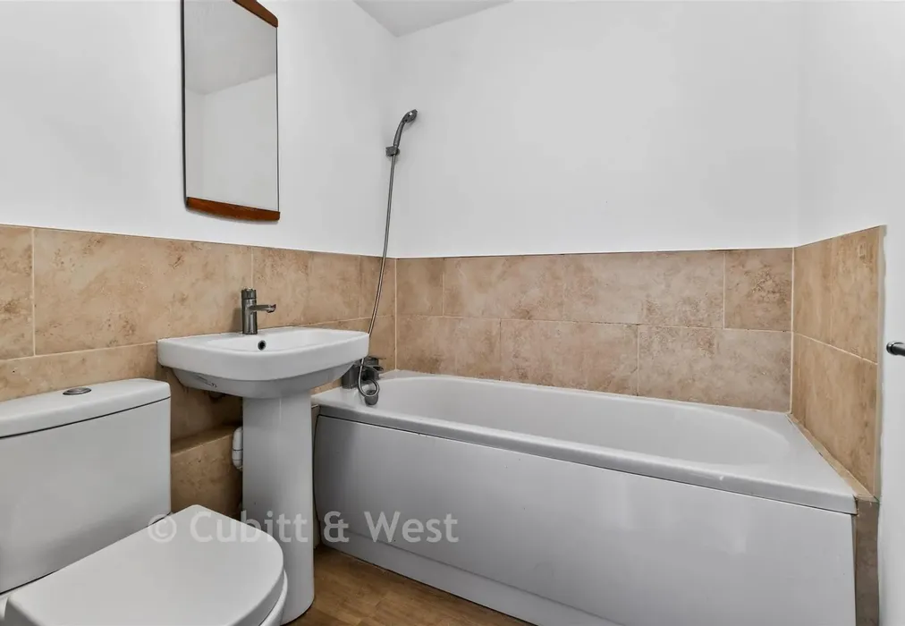 Bathroom - Downview Road, Worthing, West Sussex - Wards of Kent