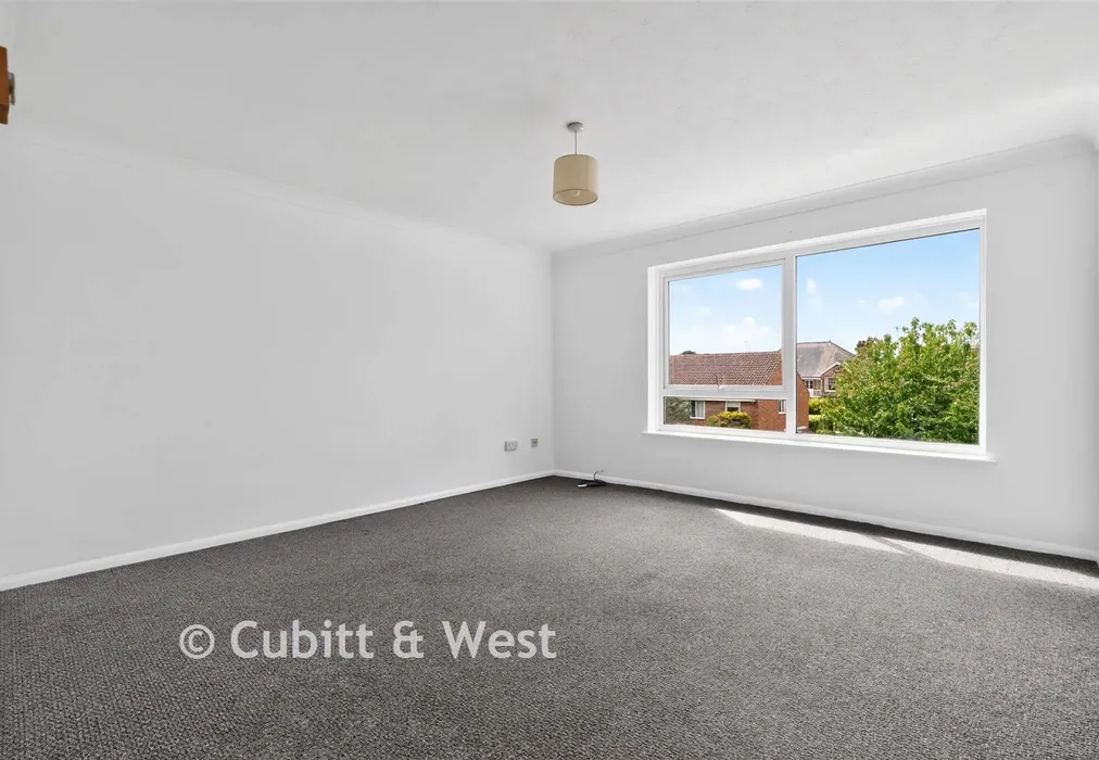 Lounge - Downview Road, Worthing, West Sussex - Wards of Kent