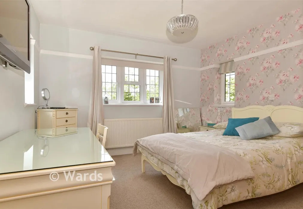 Bedroom 3 - The Street, Horton Kirby, Dartford, Kent - Wards of Kent