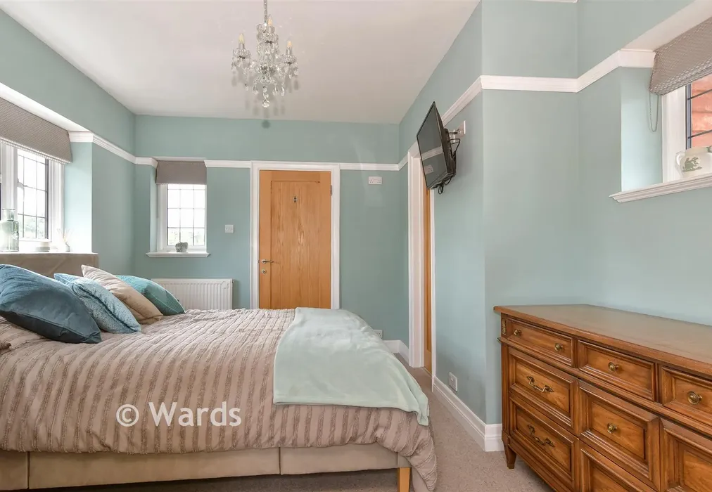 Bedroom 1 - The Street, Horton Kirby, Dartford, Kent - Wards of Kent