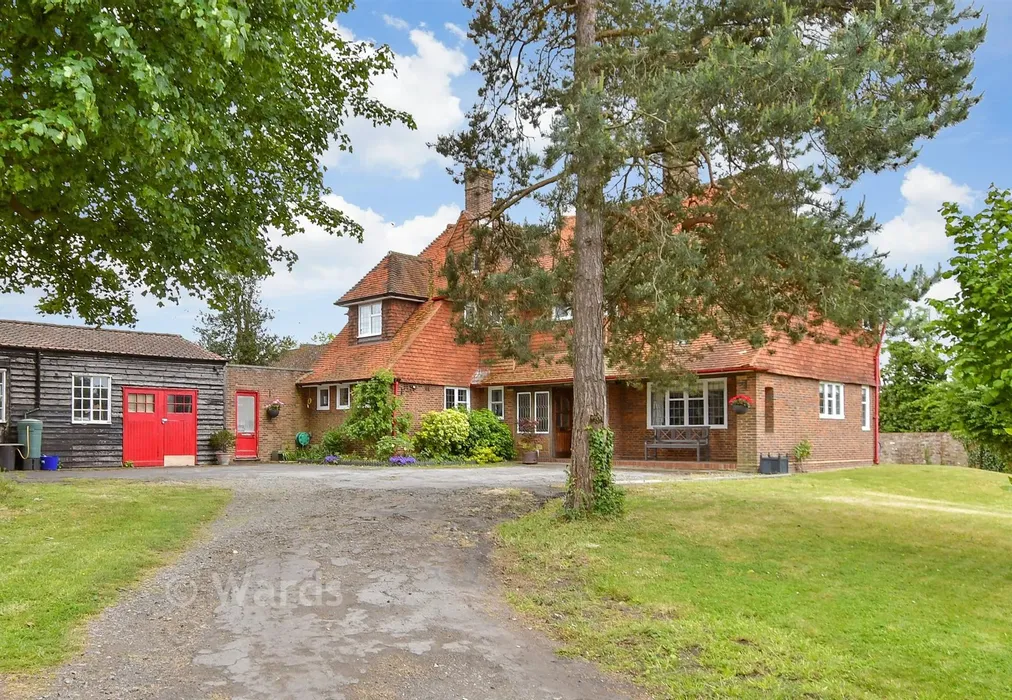 External (Web) - The Street, Horton Kirby, Dartford, Kent - Wards of Kent