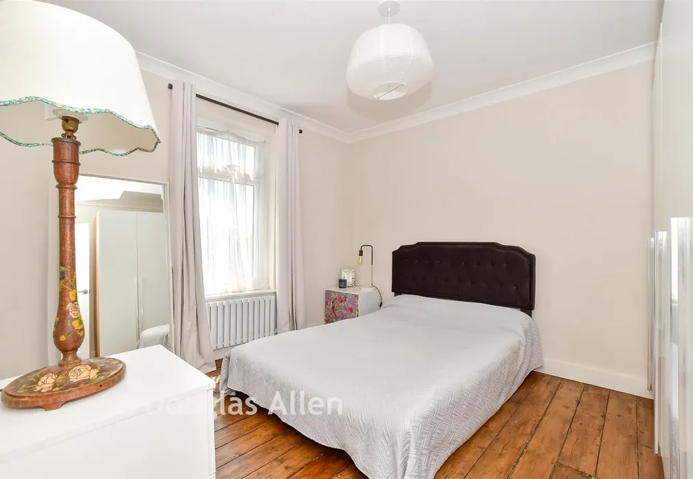 Bedroom 2 - Whalebone Grove, Romford, Essex - Wards of Kent