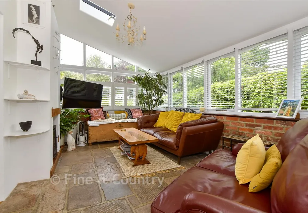 Garden Room - Clatterford Shute, Newport, Isle of Wight - Wards of Kent