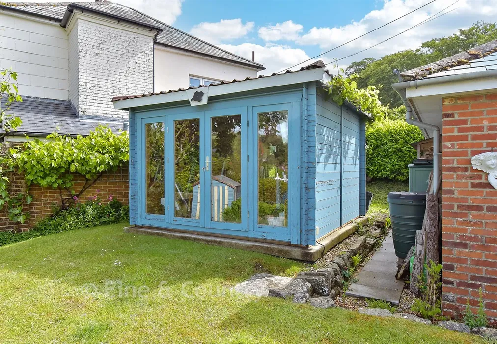 Workshop/Outbuildings - Clatterford Shute, Newport, Isle of Wight - Wards of Kent