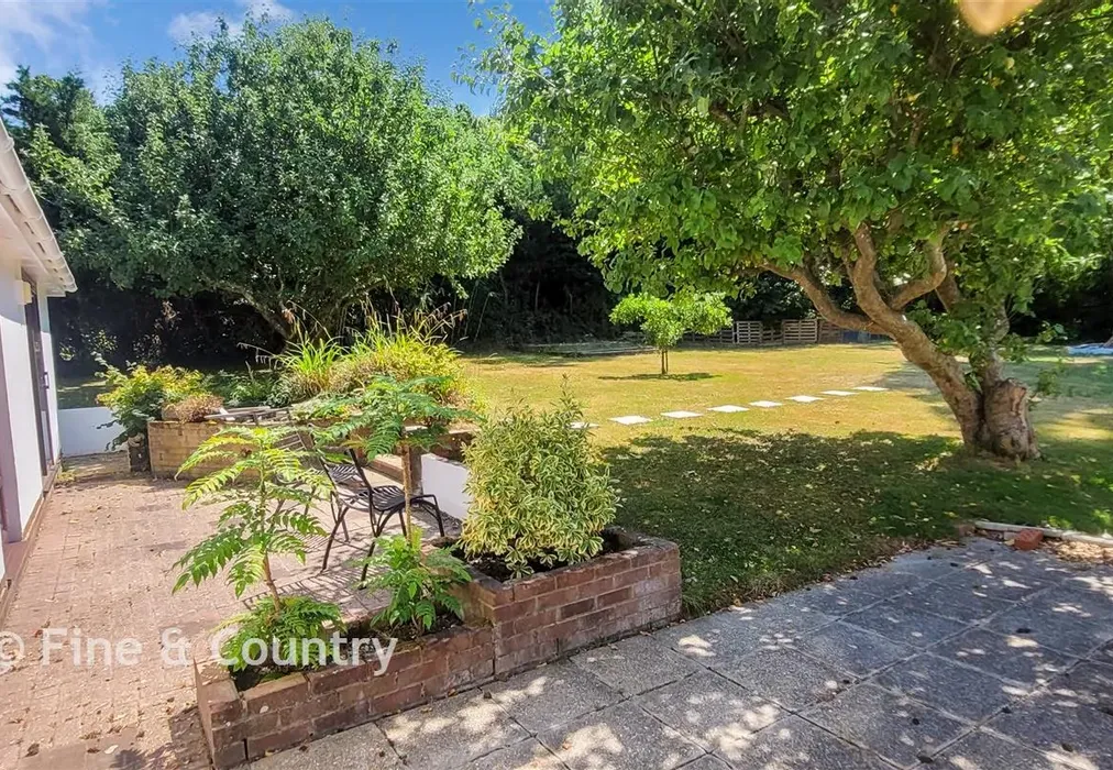 Side Garden* - Ashlake Copse Road, Ryde, Isle of Wight - Wards of Kent