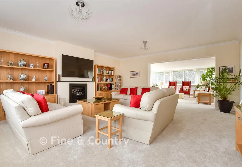 Sitting Area - Paddock Road, Shanklin, Isle of Wight - Wards of Kent