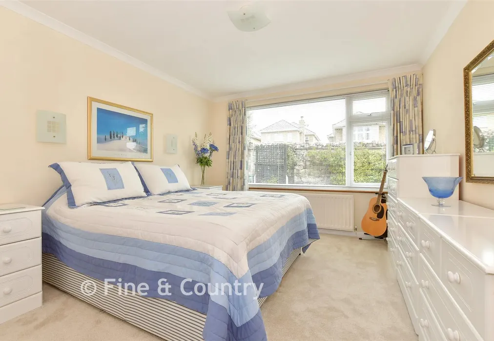 Bedroom 2 - Paddock Road, Shanklin, Isle of Wight - Wards of Kent