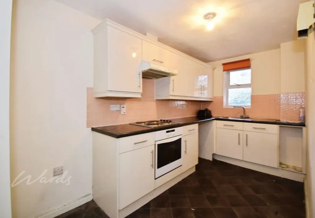 mary court kitchen - Mary Court Chatham ME4 - Wards of Kent
