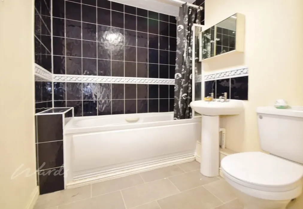 mary court bathroom - Mary Court Chatham ME4 - Wards of Kent