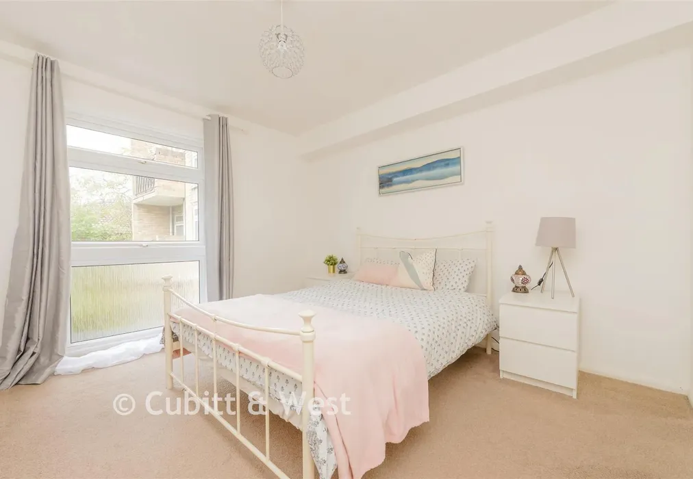 Bedroom 1 - Cheam Road, Sutton, Surrey - Wards of Kent