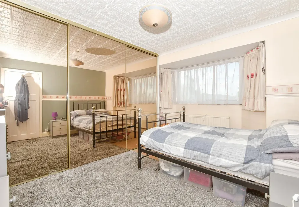 Bedroom 2 - London Road, Ditton, Kent - Wards of Kent