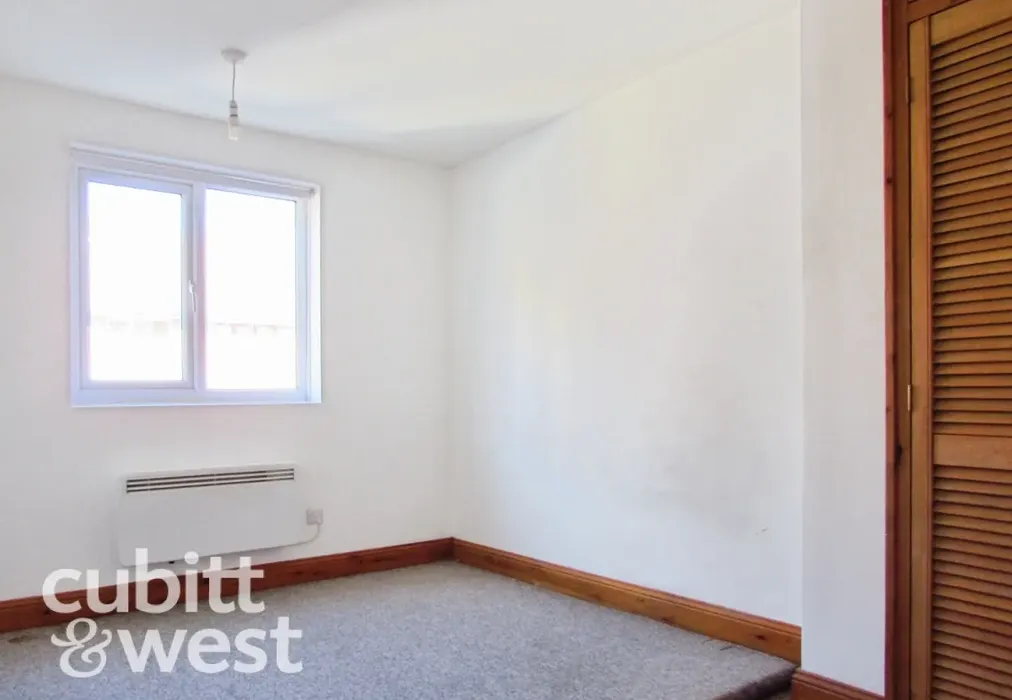  - AVAILABLE WITH NO DEPOSITElphinstone Road Southsea PO5 - Wards of Kent