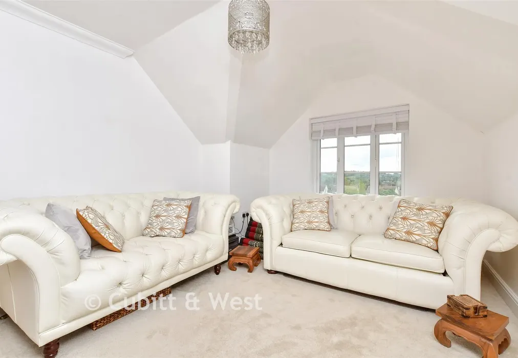 Kitchen / Living Room - Gatton Park Road, Redhill, Surrey - Wards of Kent