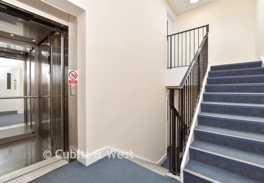 Internal Feature - Gatton Park Road, Redhill, Surrey - Wards of Kent