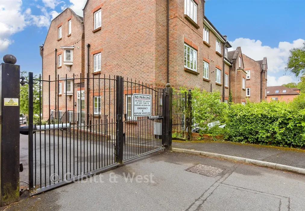 External Feature - Gatton Park Road, Redhill, Surrey - Wards of Kent