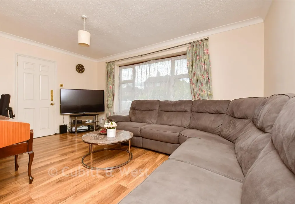 Living Room - Westway Gardens, Redhill, Surrey - Wards of Kent