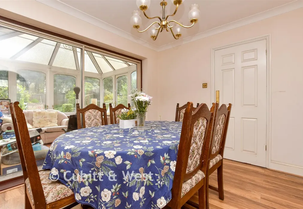 Dining Room - Westway Gardens, Redhill, Surrey - Wards of Kent
