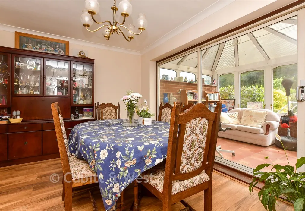 Dining Room - Westway Gardens, Redhill, Surrey - Wards of Kent