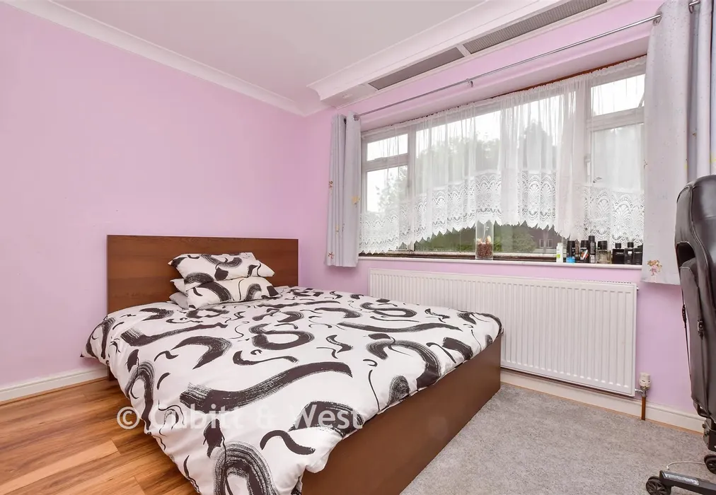 Bedroom 3 - Westway Gardens, Redhill, Surrey - Wards of Kent