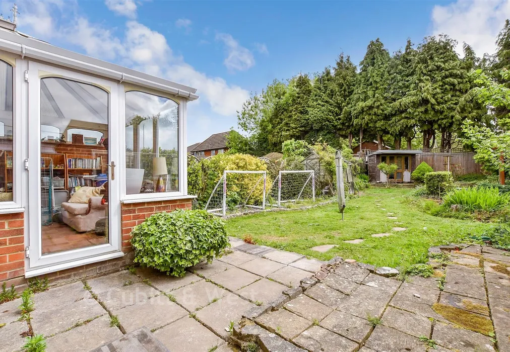 Patio / Decking - Westway Gardens, Redhill, Surrey - Wards of Kent