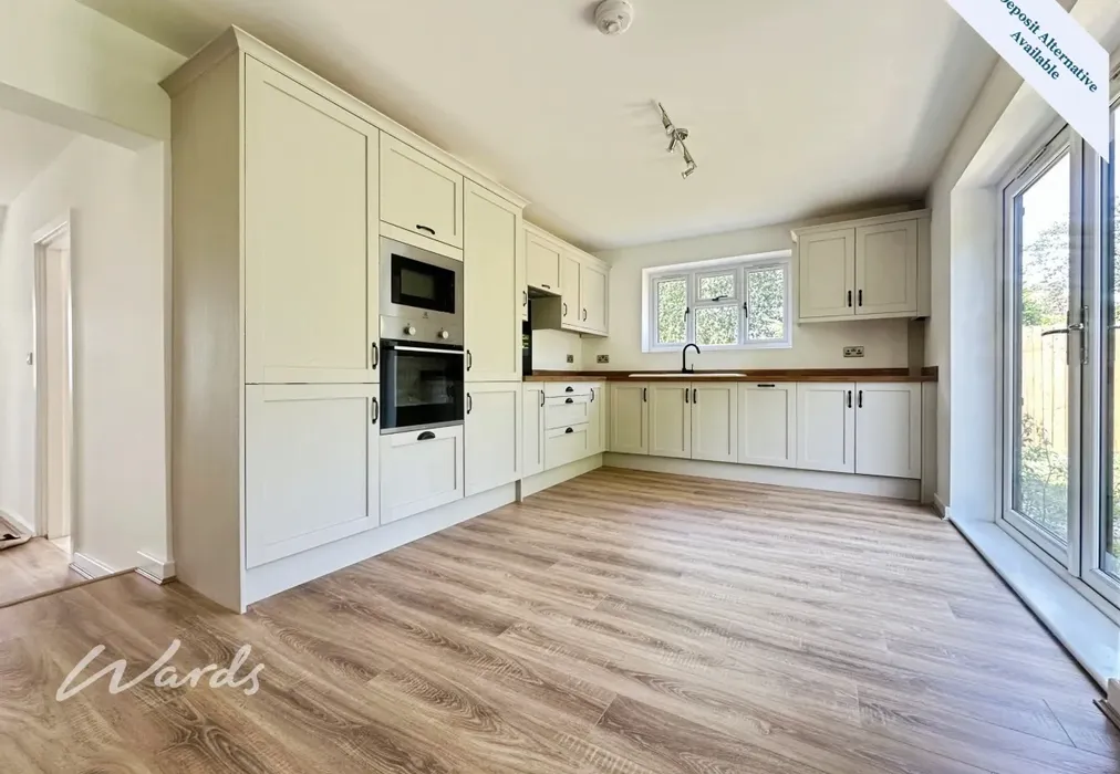 Kitchen - Cranbrook Road Staplehurst TN12 - Wards of Kent