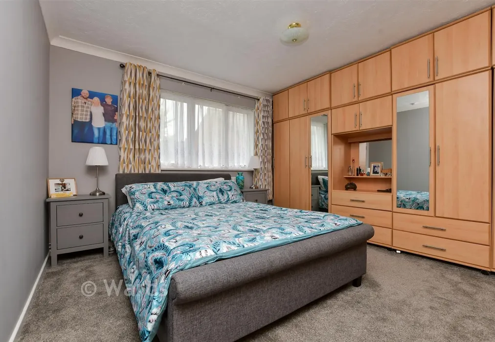 Bedroom 2 - Broomfield Crescent, Cliftonville, Margate, Kent - Wards of Kent
