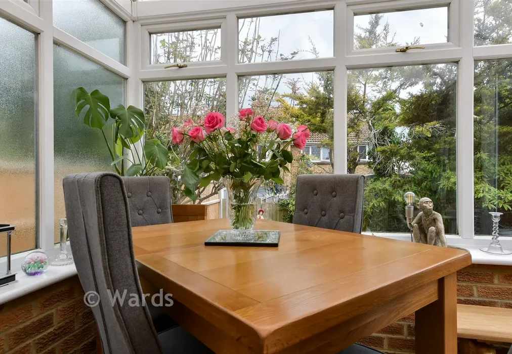 Internal Lifestyle Photograph - Broomfield Crescent, Cliftonville, Margate, Kent - Wards of Kent