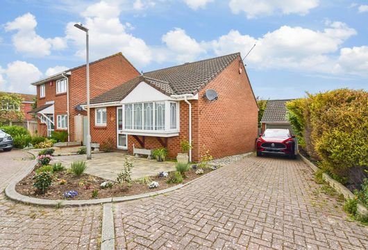 Broomfield Crescent, Cliftonville, Margate, Kent - Wards of Kent