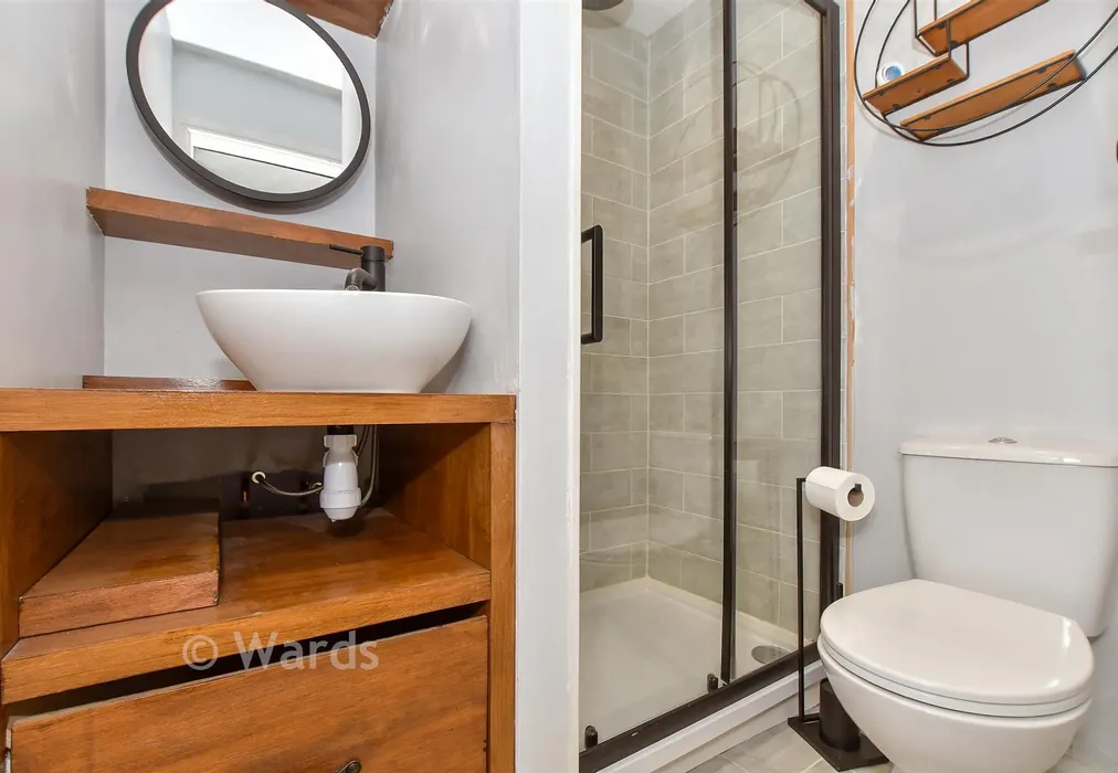 En-Suite Shower Room - South Lea, Kingsnorth, Kent - Wards of Kent
