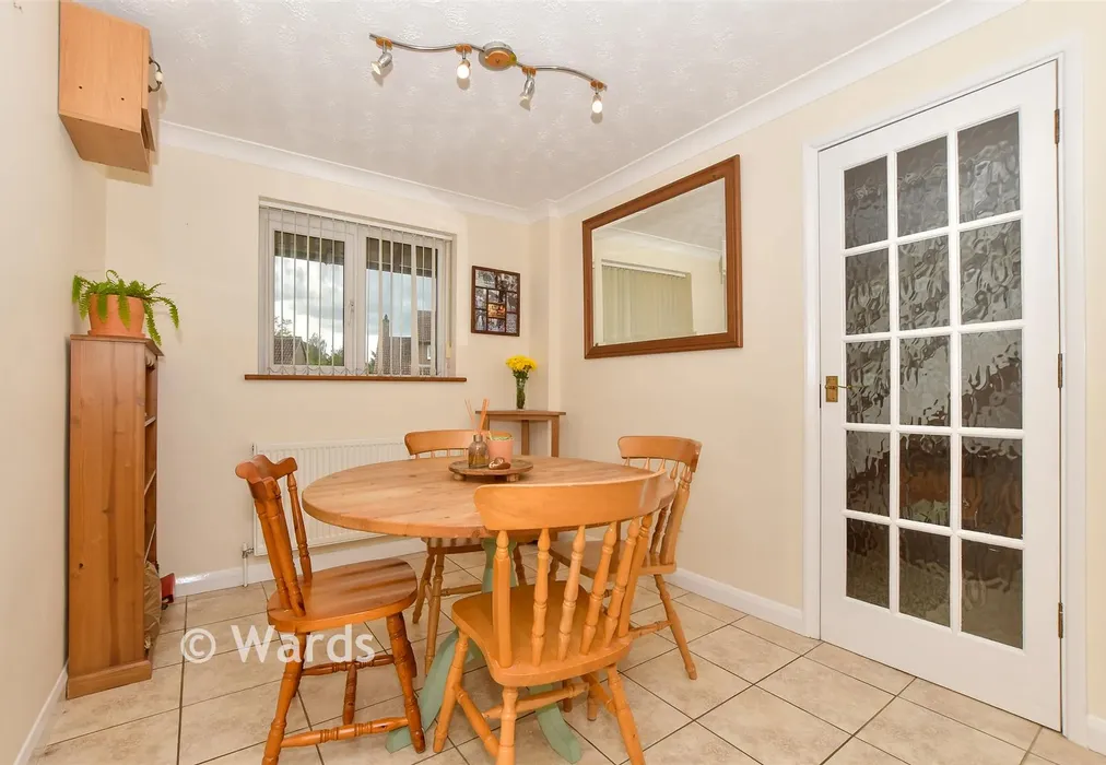 Dining Area - South Lea, Kingsnorth, Kent - Wards of Kent